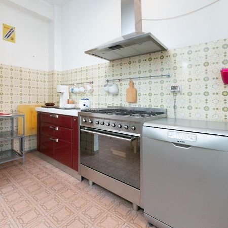 Flaminia Bright & Roomy Apartment Pésaro Exterior foto